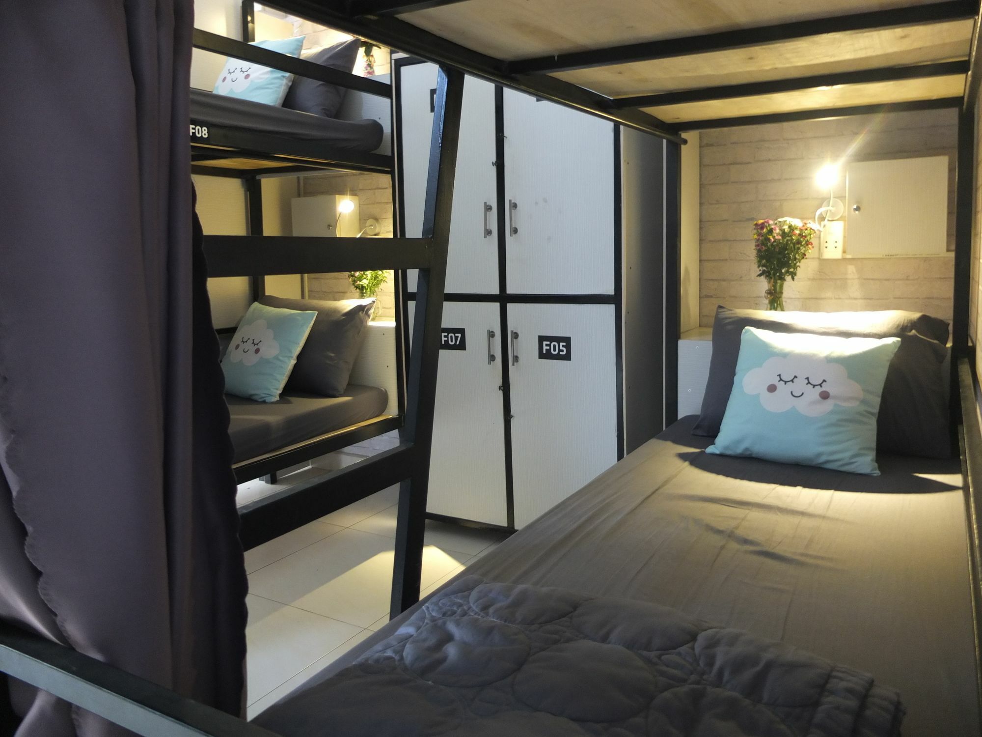 הו צ'י מין סיטי S Phuot Airport Hostel מראה חיצוני תמונה