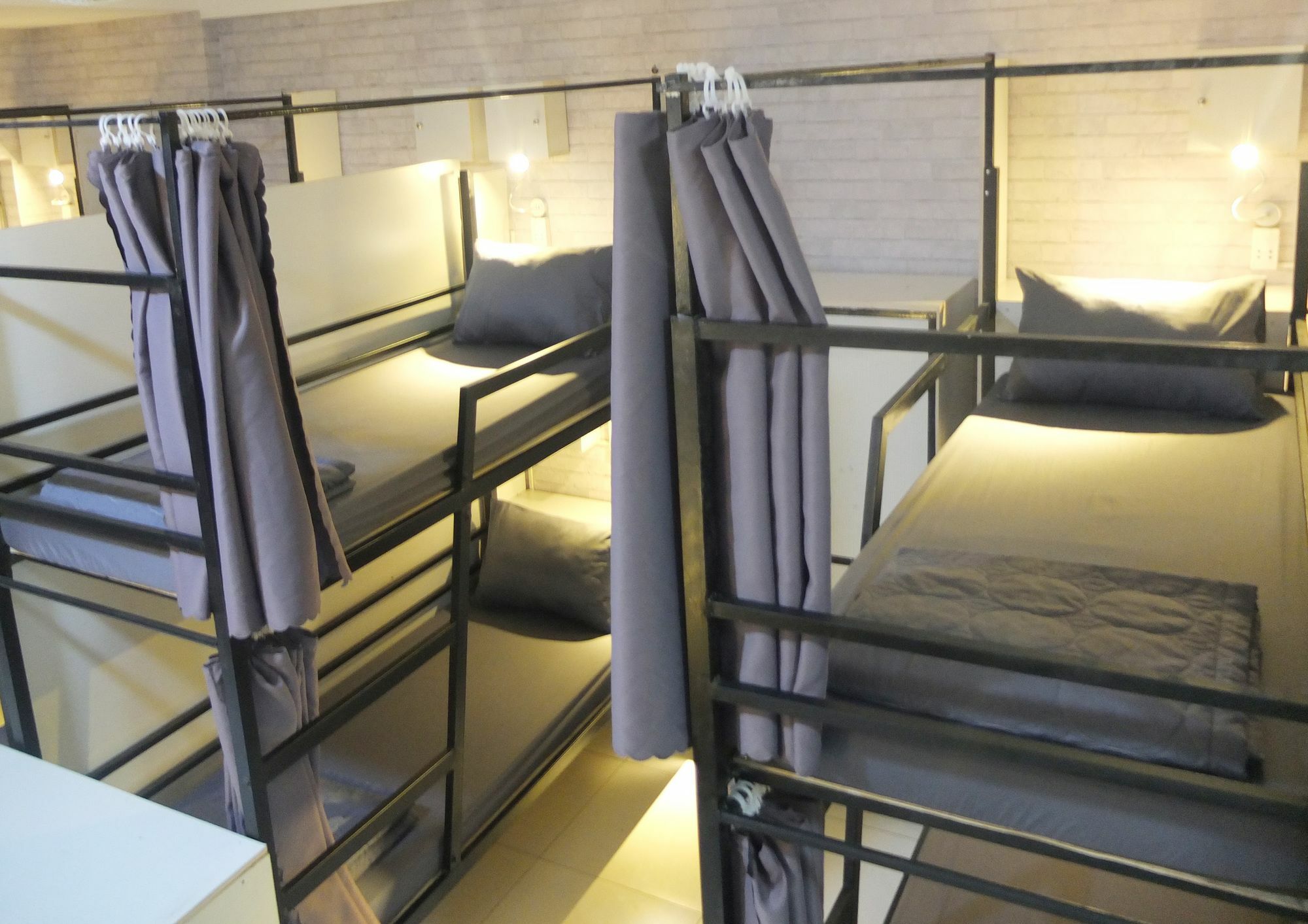הו צ'י מין סיטי S Phuot Airport Hostel מראה חיצוני תמונה